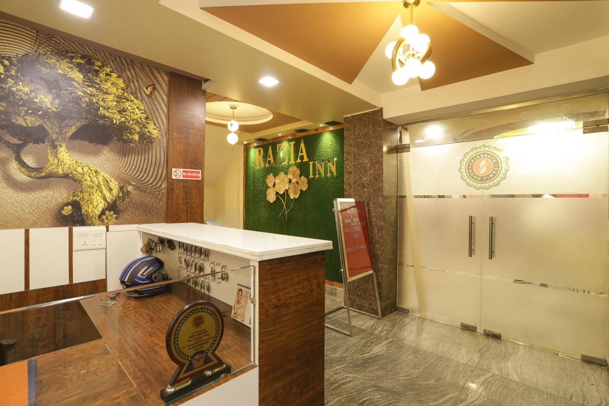 Hotel Razia Inn Hisār Exteriör bild