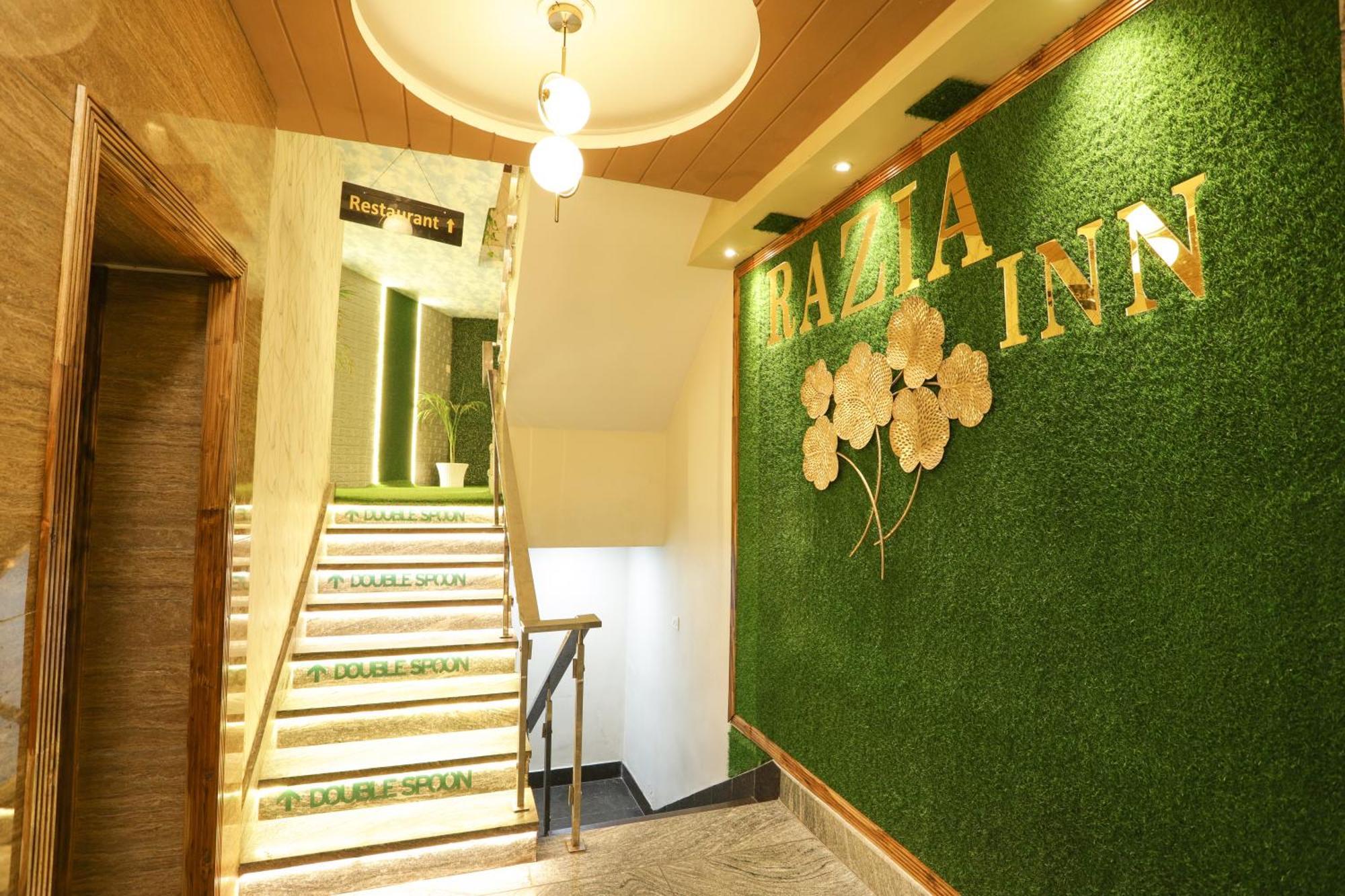 Hotel Razia Inn Hisār Exteriör bild