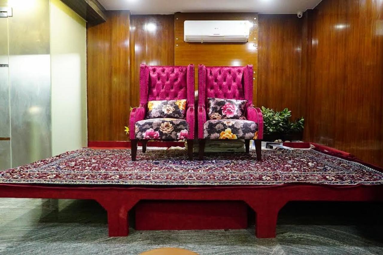 Hotel Razia Inn Hisār Exteriör bild